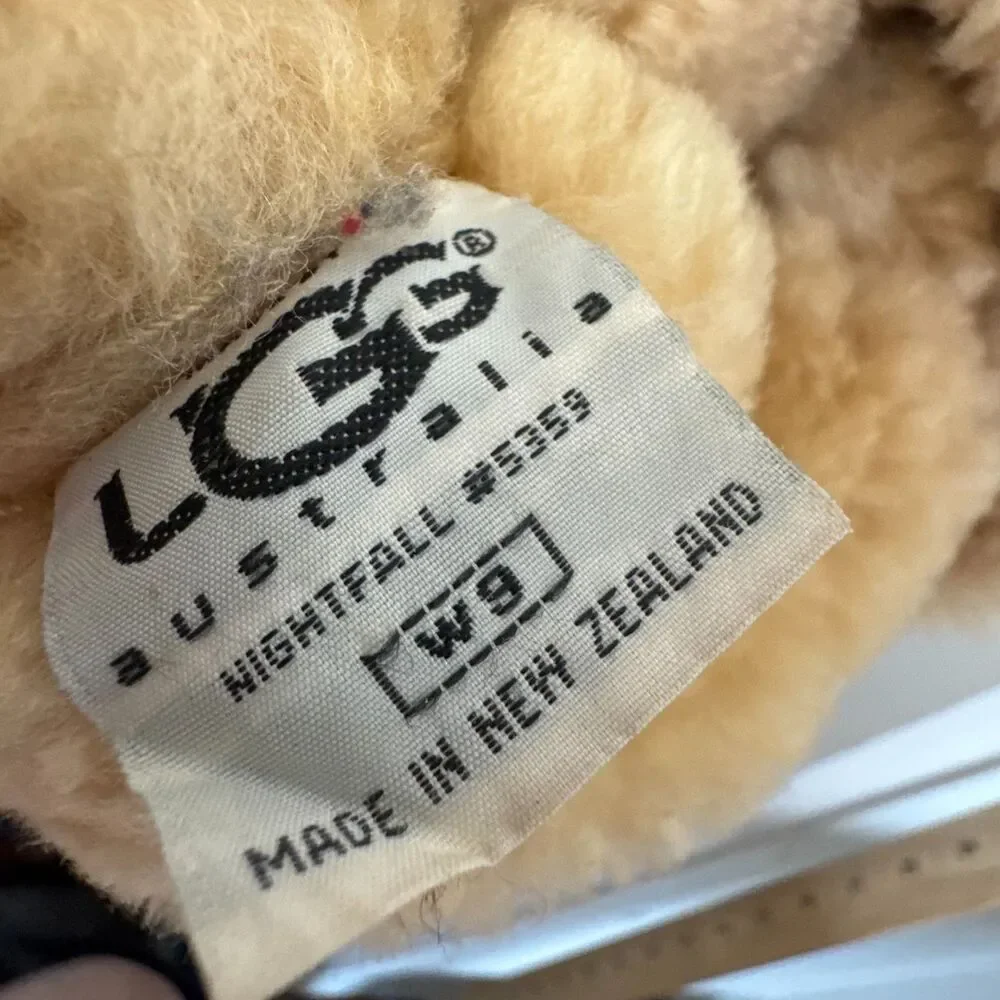 UGG Australia Womens 9 Chestnut Sheepskin Tall Boots Boho Rare Vintage